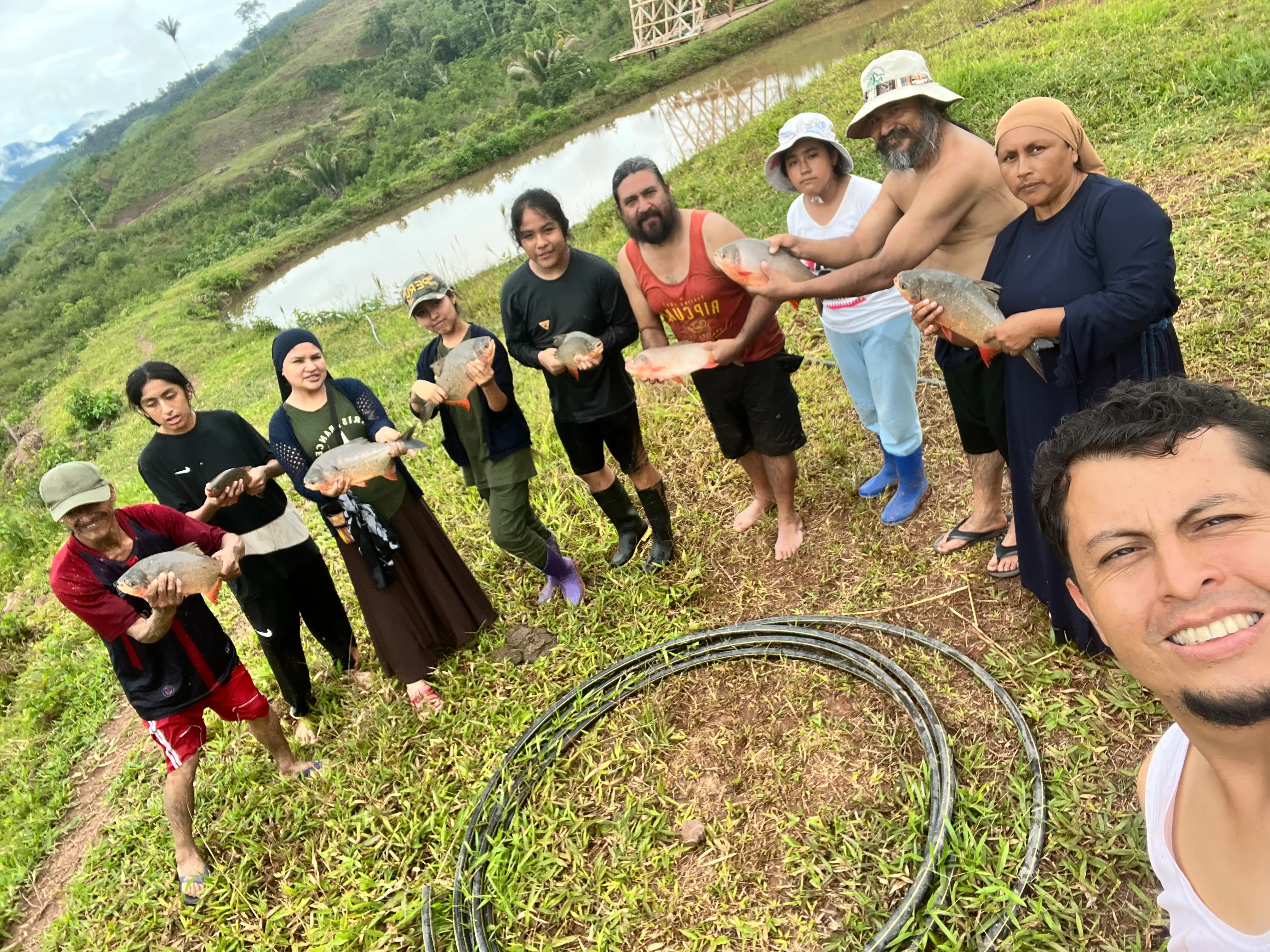 Piscicultura en pozas y geomembrana.